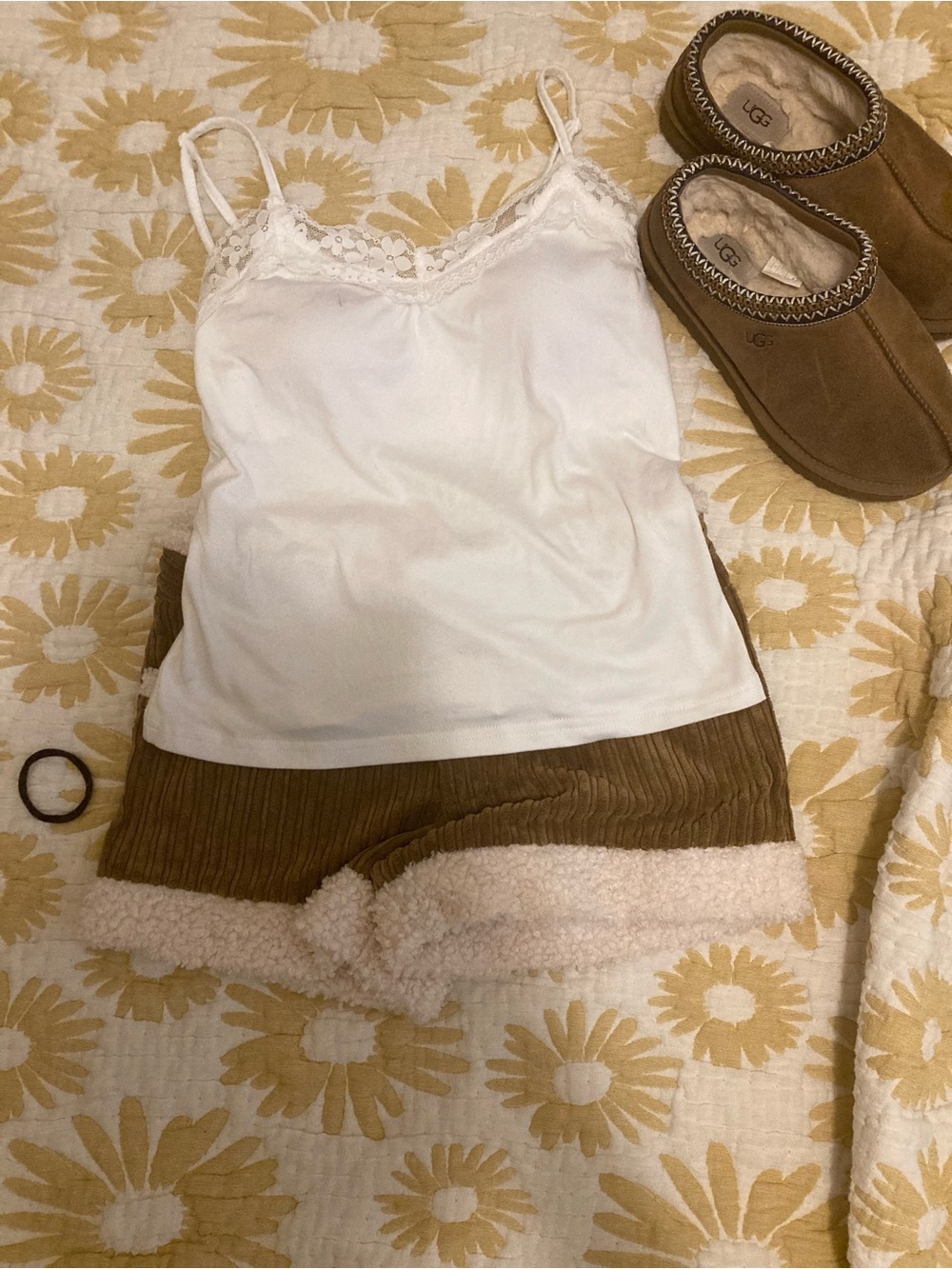 Bershka Brown Corduroy High-Waist Shorts with Cream Sherpa Trim